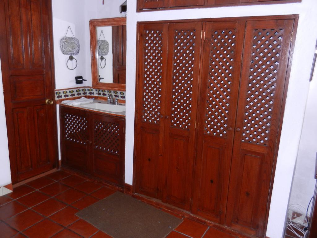 Vallarta Jr Suites Puerto Vallarta Bilik gambar